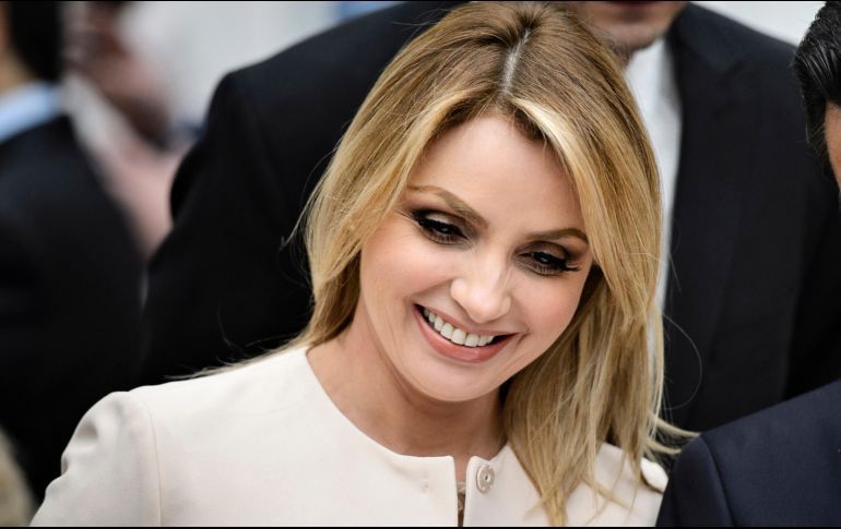 ANGÉLICA RIVERA DESMIENTE COMPRA DE CASA EN LOS ÁNGELES