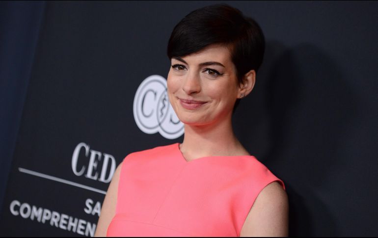 ANNE HATHAWAY RODARÁ NUEVA VERSIÓN DE «LAS BRUJAS»