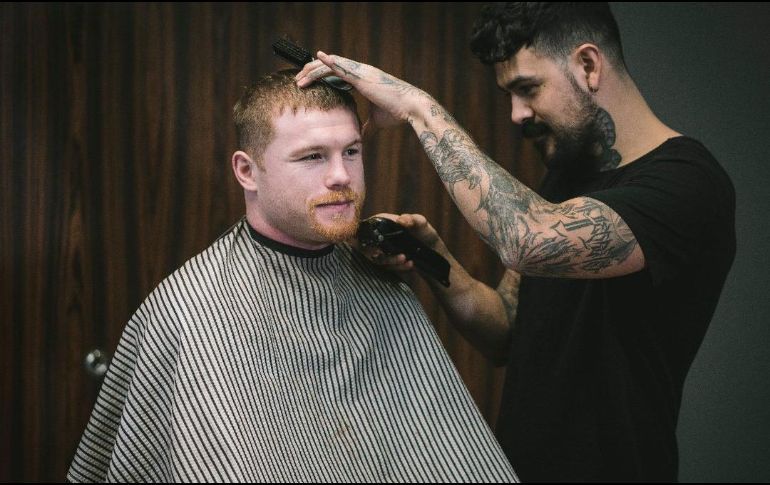 »CANELO» ÁLVAREZ PIERDE LA BARBA POR UNA NOBLE CAUSA