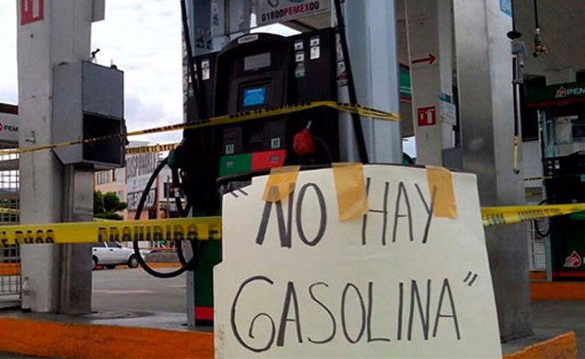 DESABASTO DE GASOLINA PEGA EN 9 ESTADOS