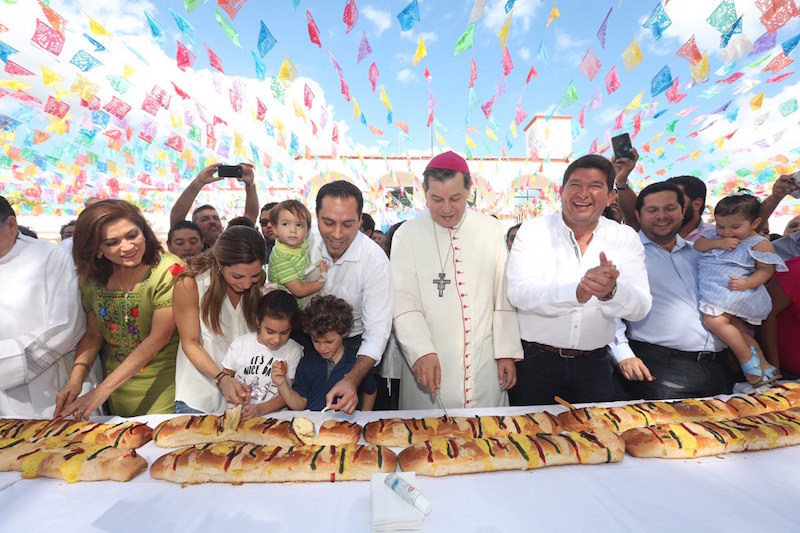 GOBERNADOR MAURICIO VILA DOSAL PARTICIPA EN LA CELEBRACIÓN DEL DÍA DE REYES EN TIZIMÍN