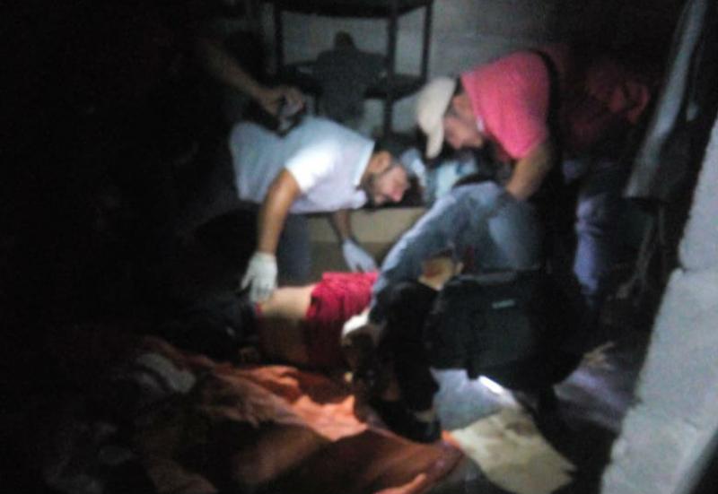 PAREJA DE MUJER ASESINA A GOLPES A HOMBRE QUE LA VISITABA