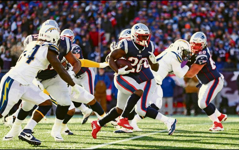 PATRIOTS Y SAINTS SELLAN SUS BOLETOS CON DRAMA INCLUIDO