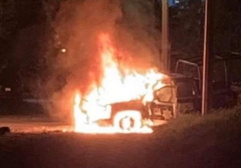 SE INCENDIA PATRULLA EN NACAJUCA