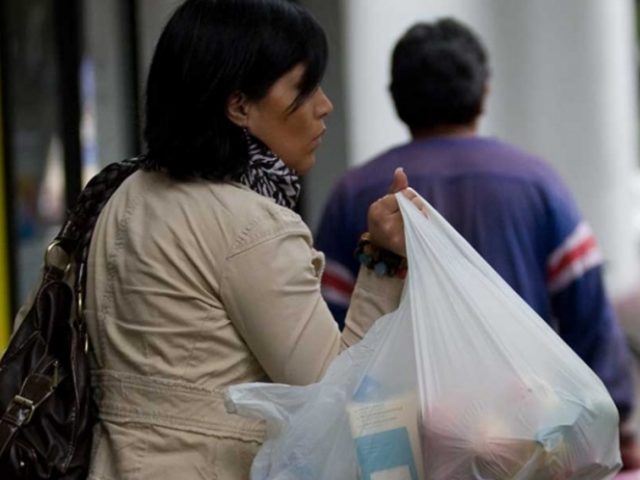 Yucatán va por eliminación de bolsas de plástico y popotes