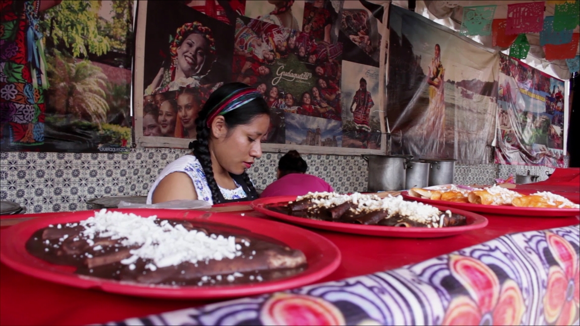 Invitan a exposición “Guelaguetza” en Playa del Carmen