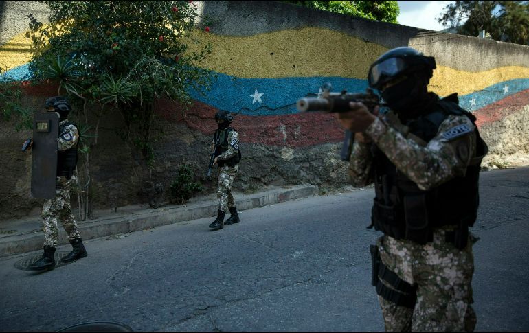 VENEZUELA CIERRA SU FRONTERA