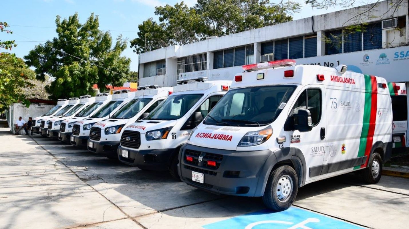 Entrega SESA ambulancias en centros rurales de Quintana Roo