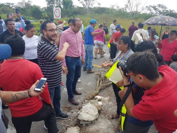 Desbloquean carretera Chetumal – Escárcega por donde pasará AMLO Presidente