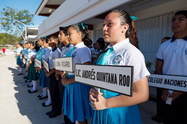 2 mil jóvenes sin escuela