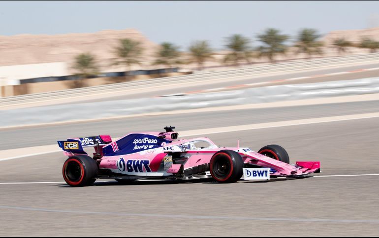 »CHECO» PÉREZ TERMINA 14 EN PRIMERA PRÁCTICA EN BAHRÉIN; DOMINA FERRARI