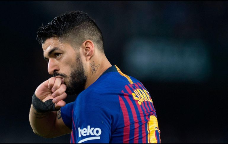 LUIS SUÁREZ DE BAJA QUINCE DÍAS POR UN ESGUINCE, NO IRÁ CON URUGUAY