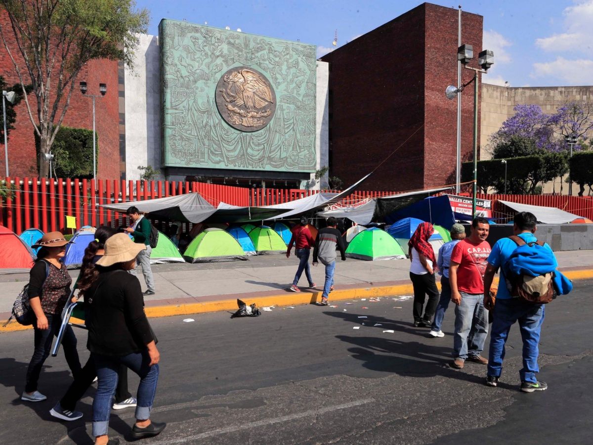 NO HAY RAZÓN PARA DECIR QUE NO CUMPLO CON MI PALABRA: LÓPEZ OBRADOR A CNTE