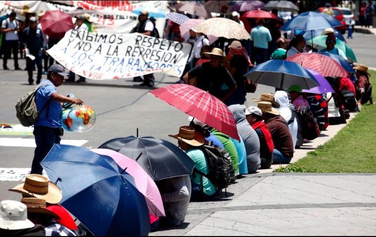 «NO VAMOS A DEJAR PASAR A NADIE», AMAGA LA CNTE EN SAN LÁZARO