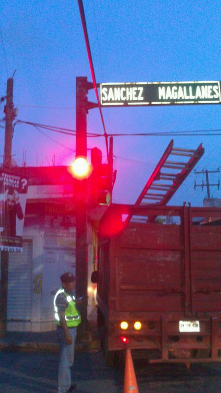 PONEN EN MARCHA PROGRAMA DE REHABILITACIÓN DE SEMÁFOROS EN VILLAHERMOSA