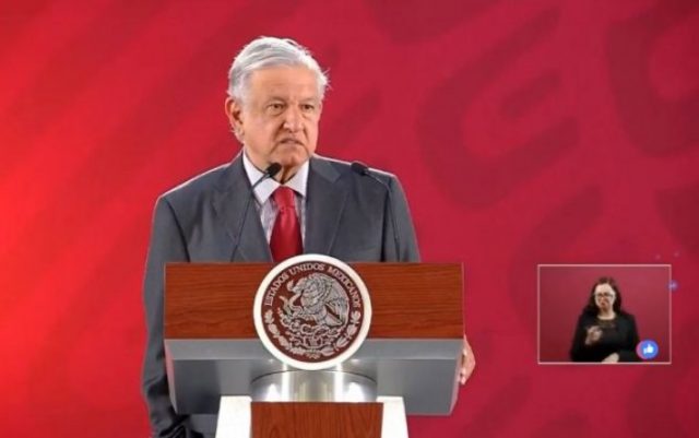 AMLO afirma que no fue militante del Partido Comunista