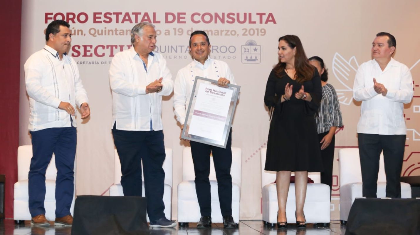 Cancún traza desarrollo para contribuir al país