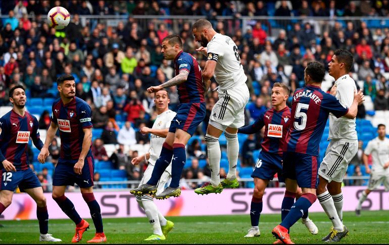 REAL MADRID REMONTA AL EIBAR CON DOBLETE DE BENZEMA