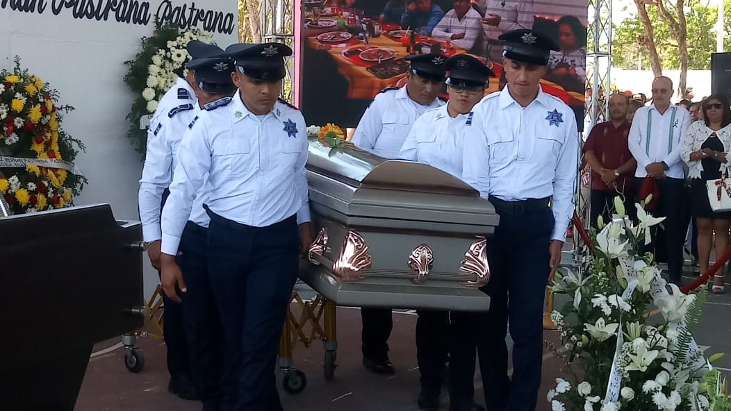 Despiden a Don Hernán Pastrana