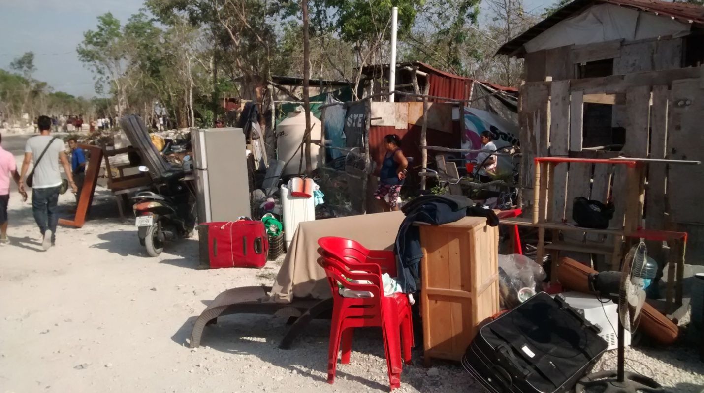 Temen 800 familias perder sus casas por desalojo en Playa del Carmen