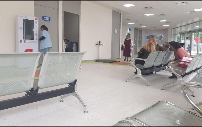 HOSPITALES DEL PAÍS, CON DINERO PARA DOS MESES