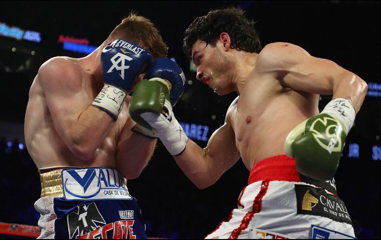 JULIO CÉSAR CHÁVEZ JR. QUIERE REVANCHA CON EL »CANELO»