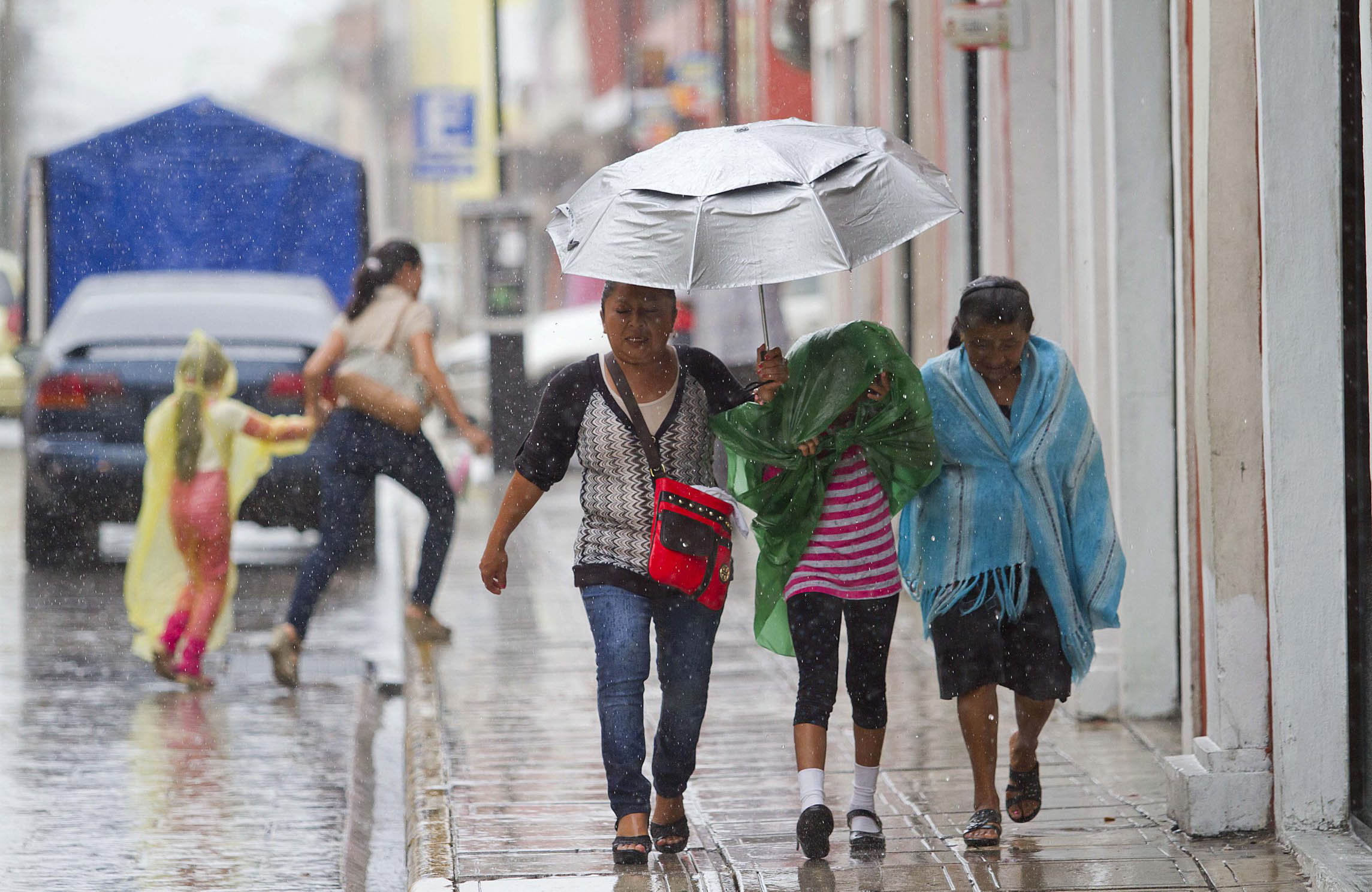 PREVÉN LLUVIAS PARA ESTE VIERNES EN GRAN PARTE DEL PAÍS
