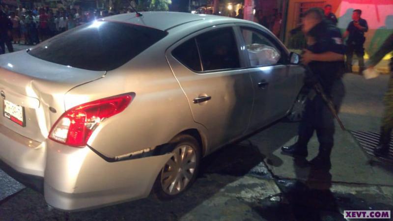 SE ENFRENTAN A LA POLICÍA Y LOS DETIENEN EN GAVIOTAS
