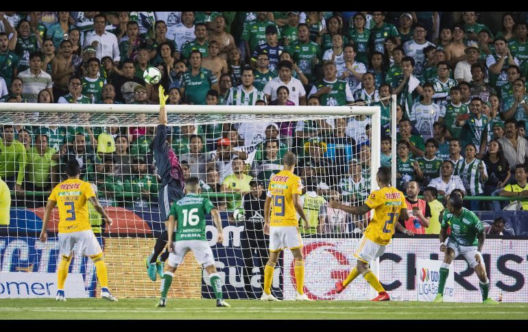 TUCA Y TIGRES DOMINAN LA DÉCADA