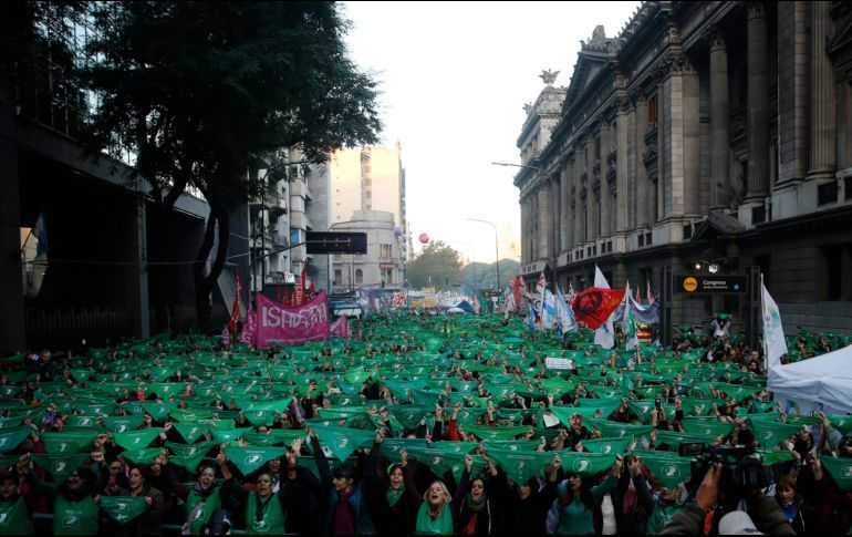 VUELVE LA “MAREA VERDE”; APOYA LEGALIZACIÓN DEL ABORTO EN ARGENTINA