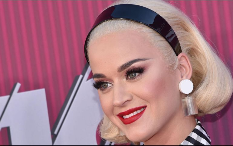 KATY PERRY Y ORLANDO BLOOM PREFIEREN UNA BODA SENCILLA
