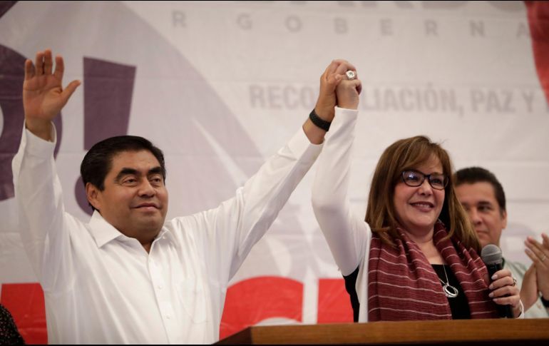 MORENA PASA PRIMERA PRUEBA; GANA PUEBLA Y BAJA CALIFORNIA