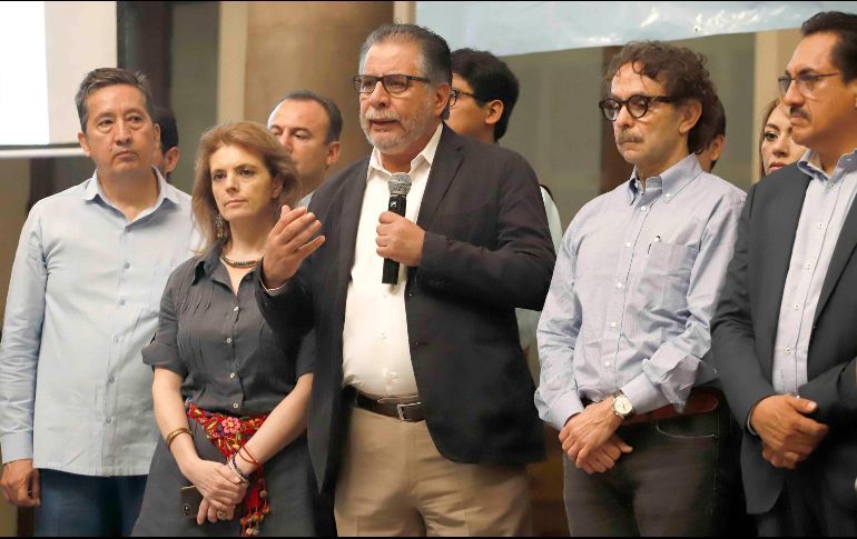 QUADRI ANALIZA DESISTIR DE SU PARTIDO Y ACOMPAÑAR METAMORFOSIS DE PRD