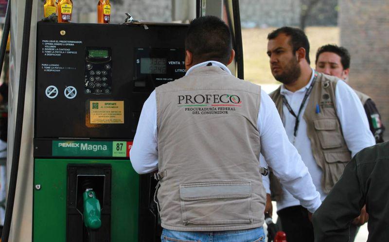 ROMPEN RÉCORD QUEJAS POR LITROS INCOMPLETOS EN GASOLINERAS DEL PAÍS