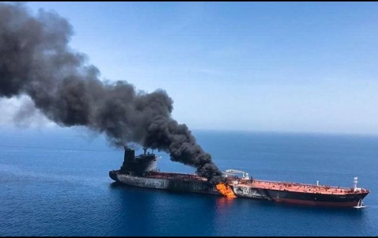 TRUMP ACUSA A IRÁN POR ATAQUES A BUQUES PETROLEROS