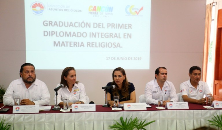 Reconoce MaraLezama a ministros por diplomado en materia religiosa