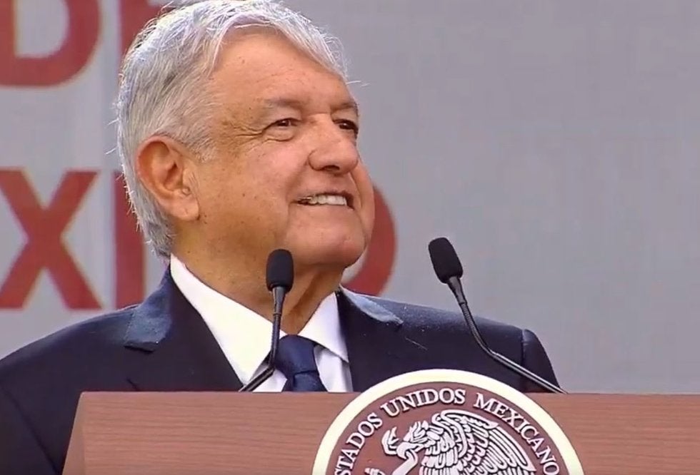 AMLO ACUSA INTENTO DE SABOTAJE AL AEROPUERTO DE SANTA LUCÍA