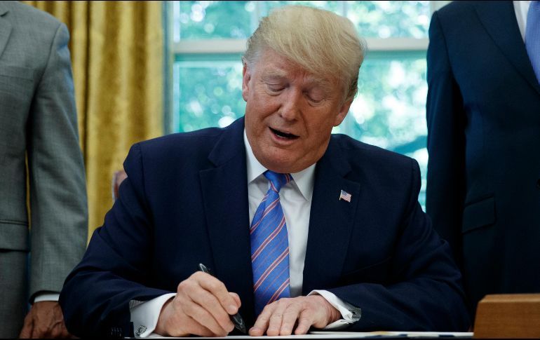 CORTE RATIFICA QUE TRUMP NO PUEDE USAR DINERO DEL PENTÁGONO PARA EL MURO