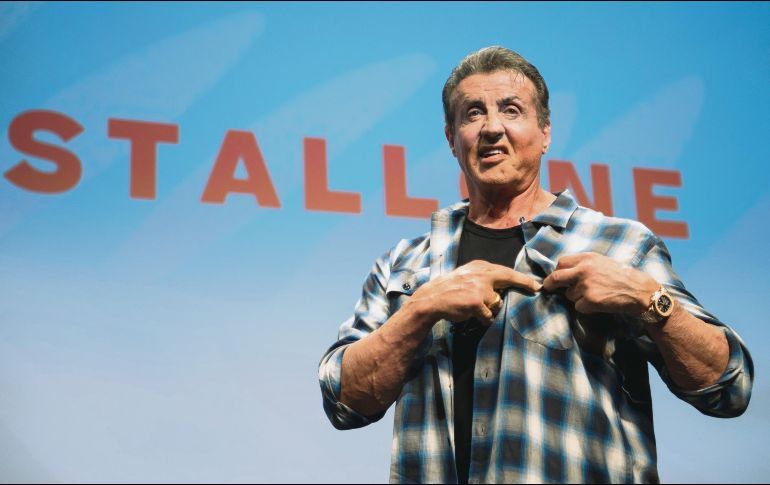 STALLONE CELEBRA LLENO DE ACCIÓN