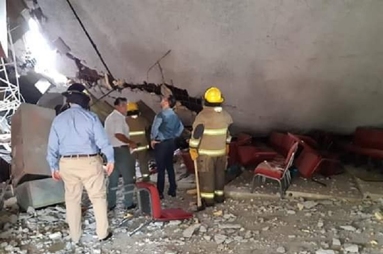 VIENTOS OCASIONARON DESPLOME DE DOMO, REPORTAN