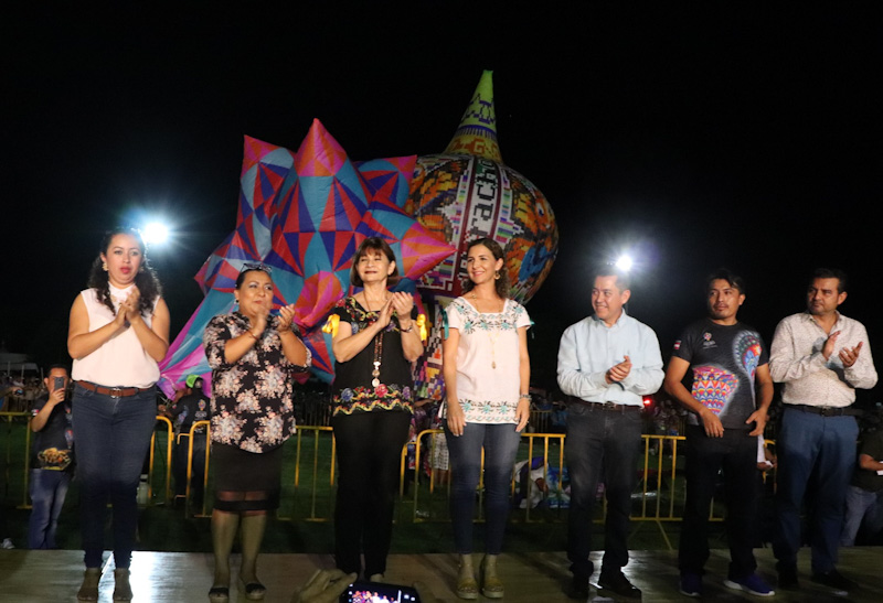 COLORES, LUCES Y DISEÑOS DAN SINGULAR ESPECTÁCULO DE GLOBOS MONUMENTALES EN TAHMEK
