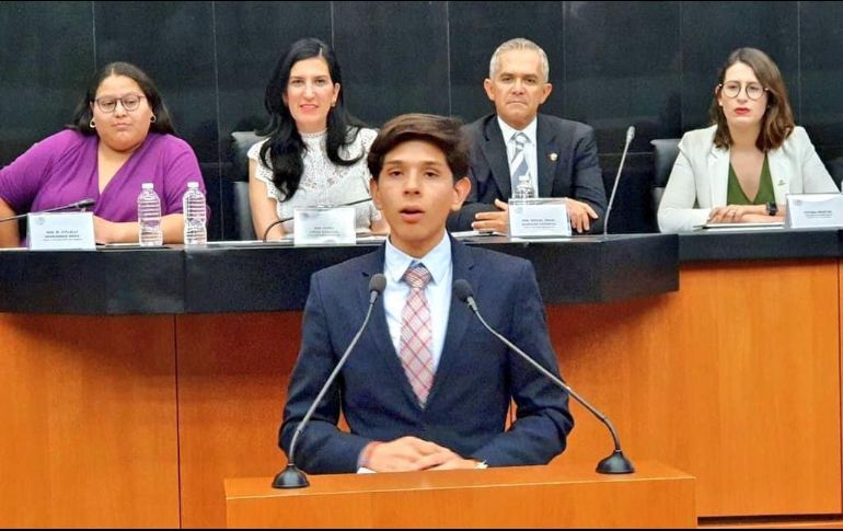 LAS MEDALLAS NO SON DE NINGÚN GOBIERNO: GUILLERMO RUIZ