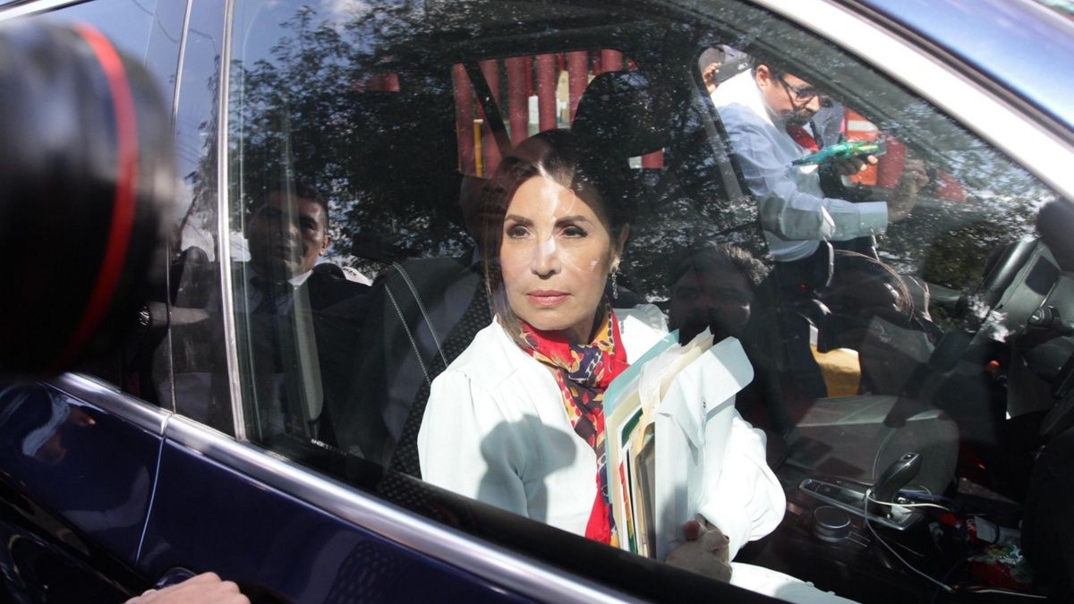 ROSARIO ROBLES DUERME EN PRISIÓN; SURGE NUEVA ACUSACIÓN