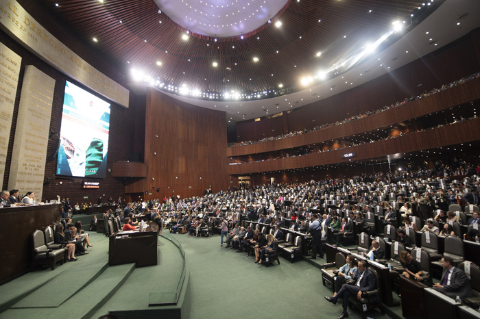 LÓPEZ OBRADOR CELEBRA RESOLUCIÓN DE CONTROVERSIA POR PRESIDENCIA DE DIPUTADOS