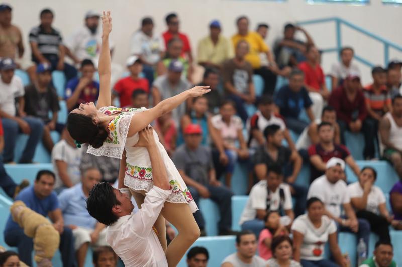 CERESO DE MÉRIDA SE CONVIERTE EN UN GRAN ESCENARIO PARA LA DANZA