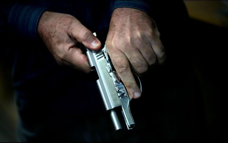 DIPUTADO SUGIERE A MEXICANOS TENER UN ARMA ANTE PROBLEMA DE INSEGURIDAD