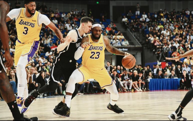 LAKERS Y NETS LE RECLAMAN AL COMISIONADO SILVER