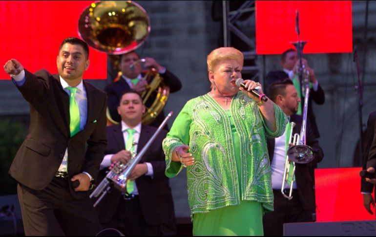 REPRESENTANTE NIEGA QUE PAQUITA LA DEL BARRIO SE ENCUENTRE GRAVE