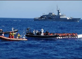 BARCO ESPAÑOL RESCATA A 73 MIGRANTES EN EL MEDITERRÁNEO