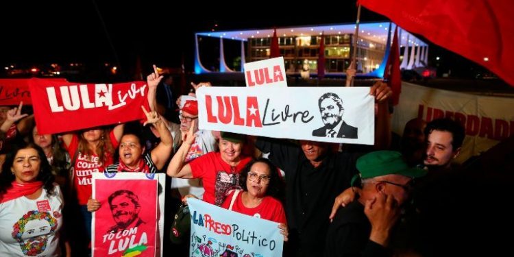 CORTE DE BRASIL APRUEBA RECURSO QUE PUEDE LIBERAR A LULA